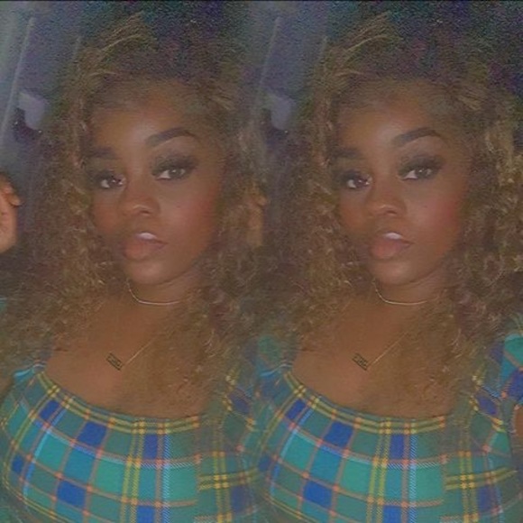 Meet your Posher, Kelsey - Picture 1 of 1